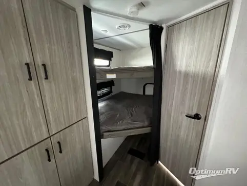 2022 Keystone Passport SL 268BH RV Photo 3