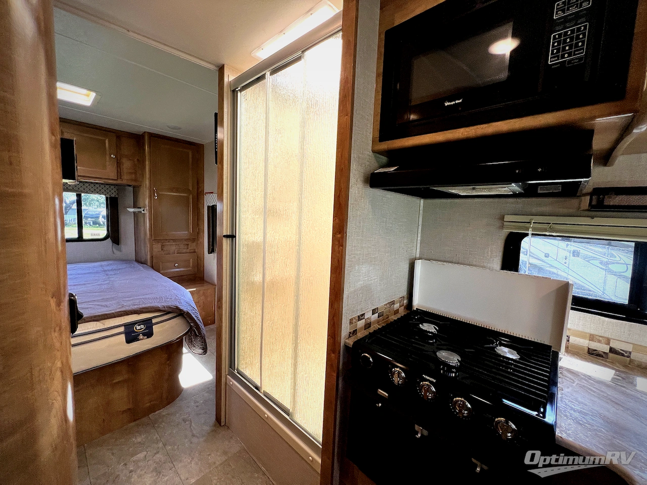 2020 Coachmen Leprechaun 270QB Chevy 4500 Photo 17