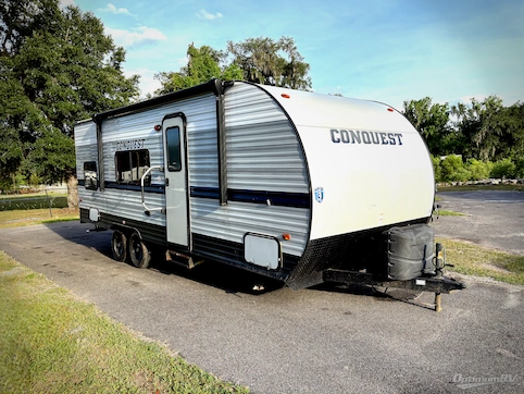 Used 2022 Gulf Stream Conquest Special Edition Series 26BHG Featured Photo
