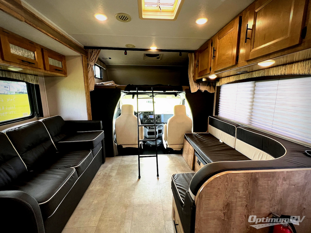 2022 Coachmen Leprechaun Premier 260DS Chevy 4500 Photo 19