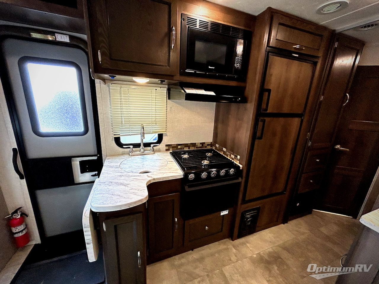 2019 Coachmen Prism 2300 DS Photo 12