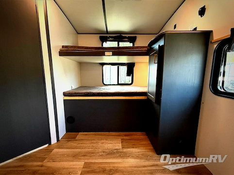 2022 Keystone Bullet 331BHS RV Photo 4