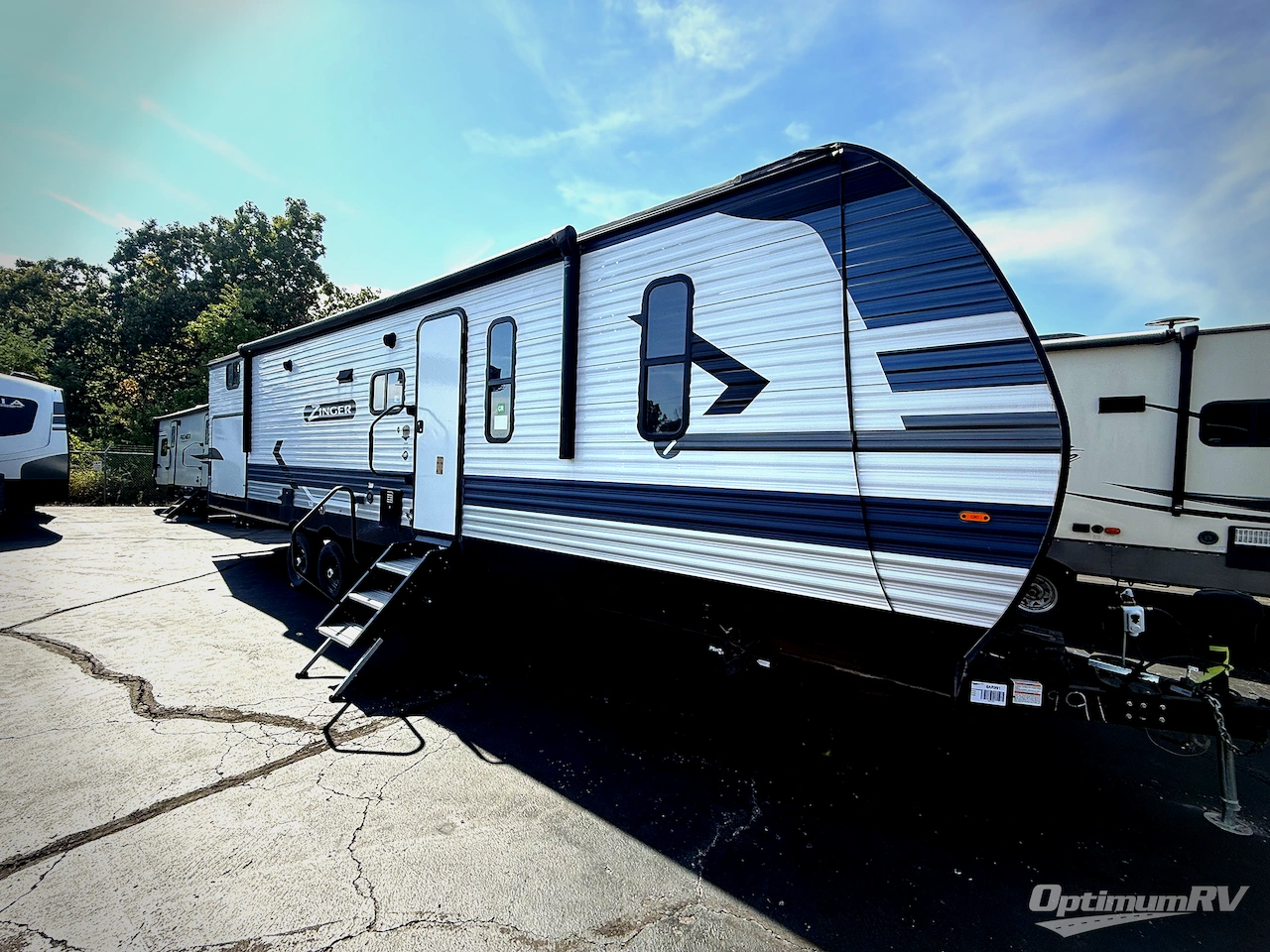 2022 CrossRoads Zinger ZR340BH Photo 1
