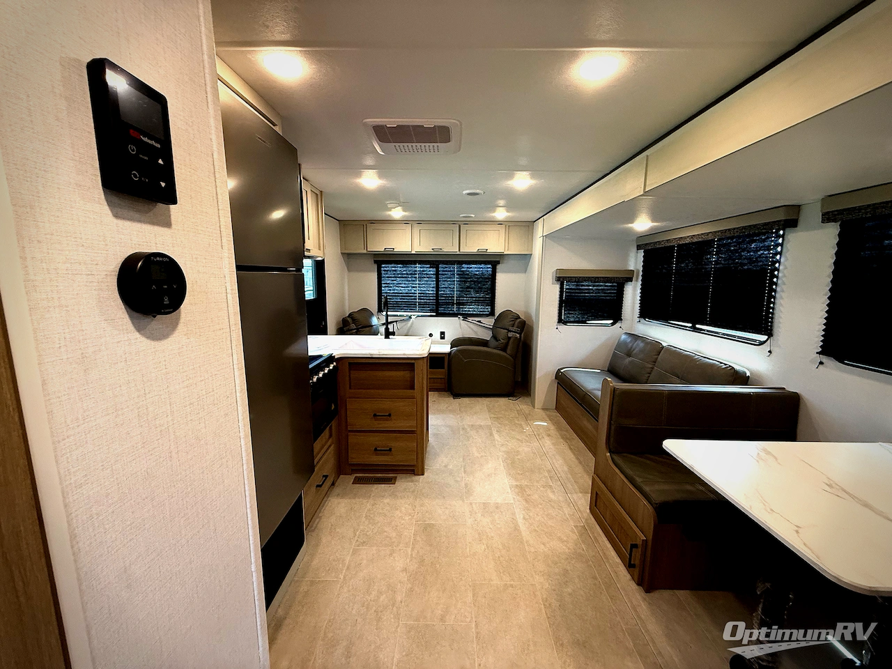 2026 Dutchmen Aspen Trail LE 26RL Photo 5