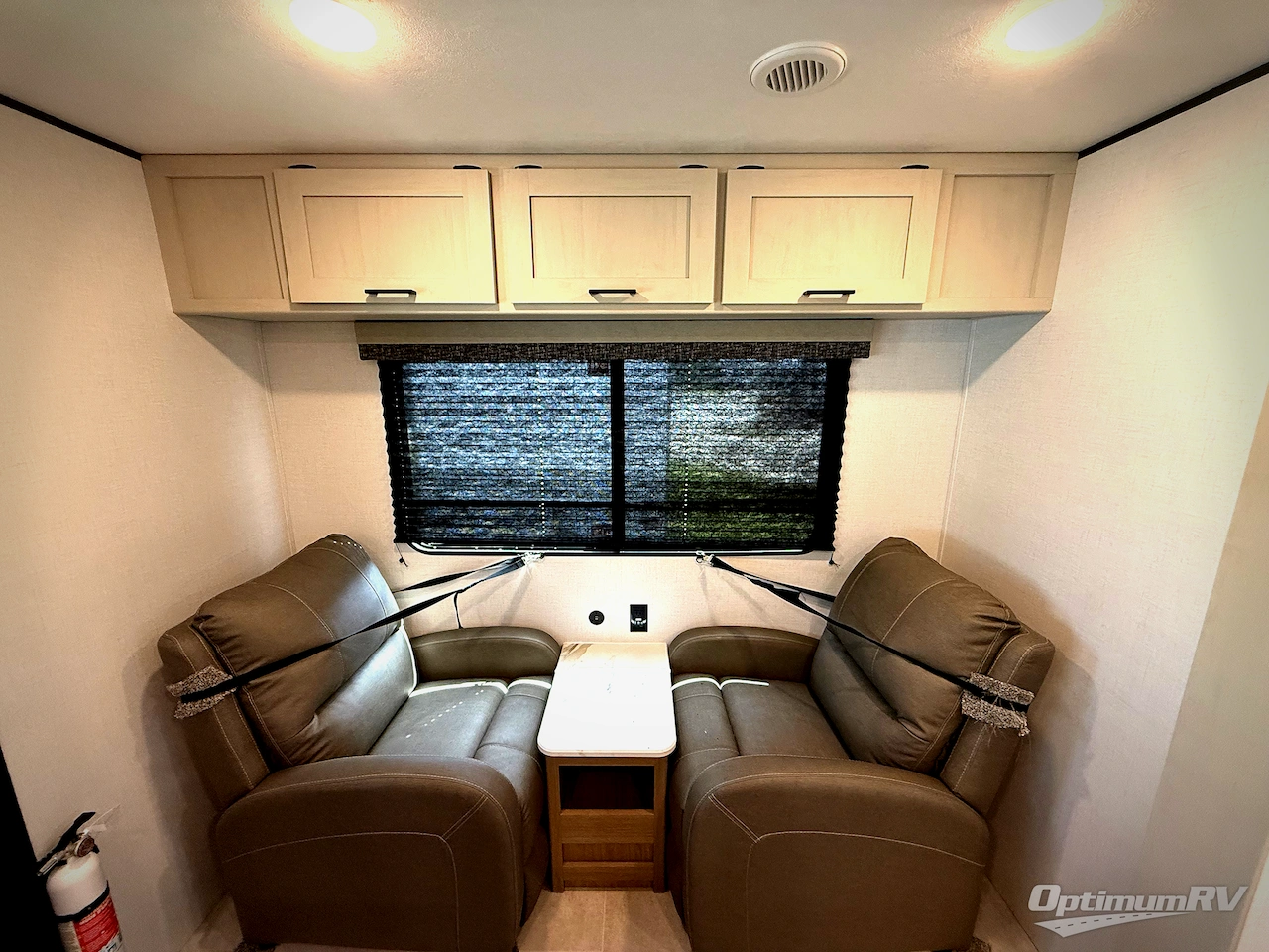 2026 Dutchmen Aspen Trail LE 26RL Photo 6