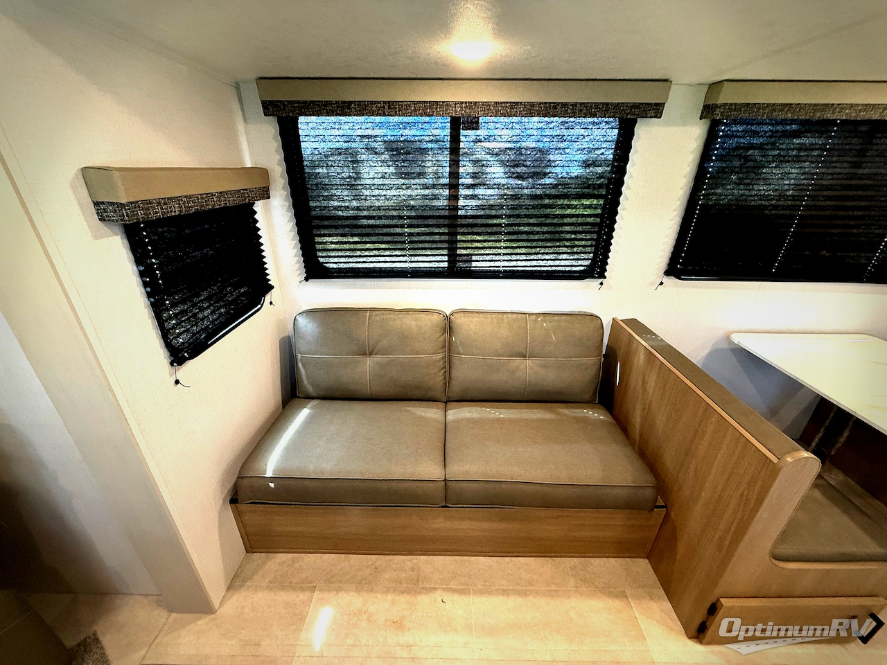 2026 Dutchmen Aspen Trail LE 26RL Photo 7