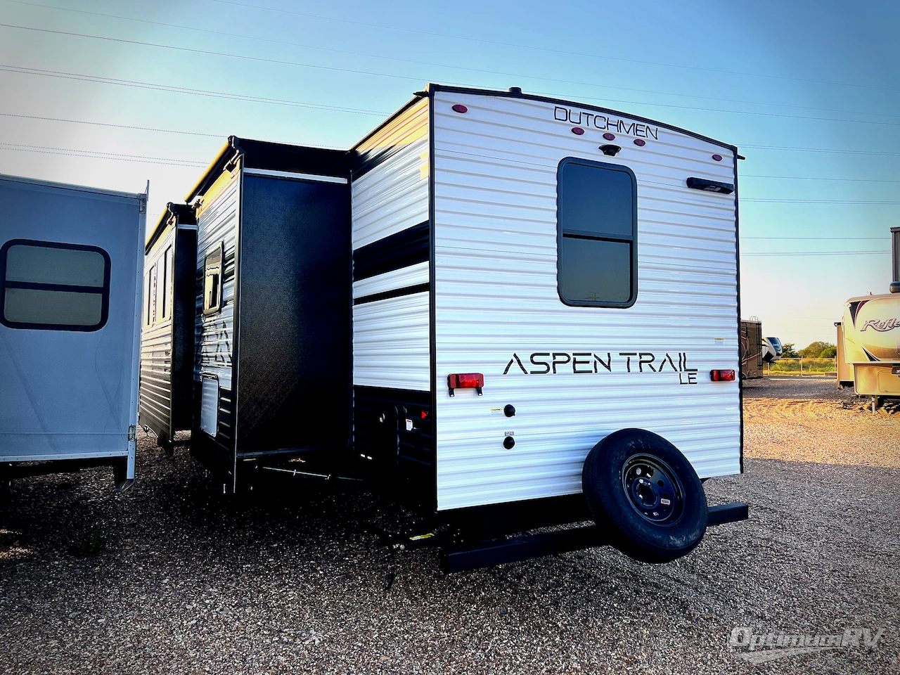 2026 Dutchmen Aspen Trail LE 38DS Photo 3
