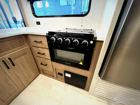 2026 Dutchmen Aspen Trail LE 38DS RV Photo 3