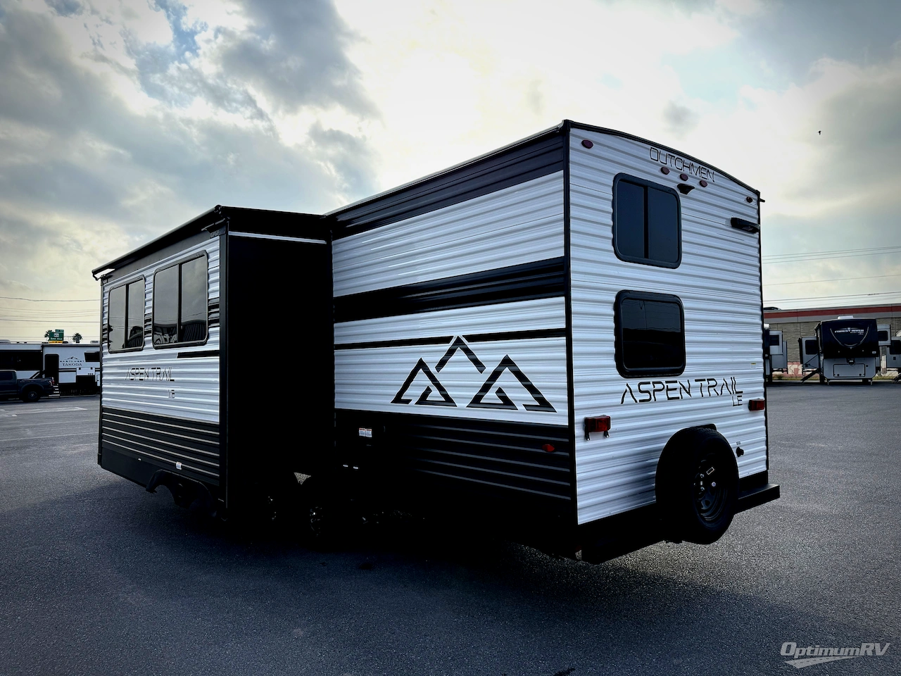 2026 Dutchmen Aspen Trail LE 29TB Photo 3