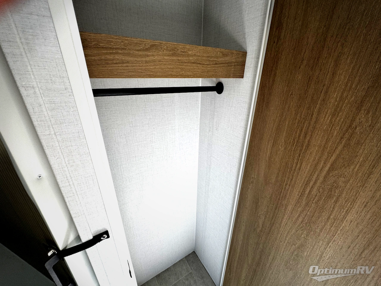 2026 Dutchmen Aspen Trail LE 29TB Photo 8