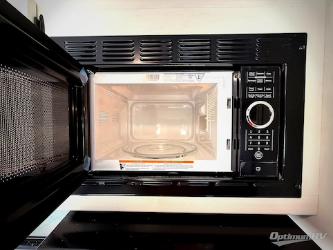 2026 Dutchmen Aspen Trail 38DS RV Photo 3