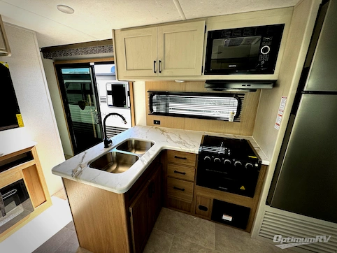 2026 Dutchmen Aspen Trail 38DS RV Photo 2