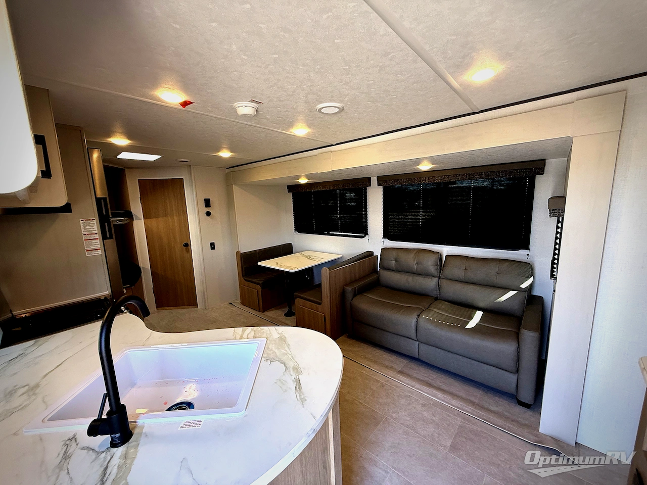 2026 Dutchmen Aspen Trail LE 26BH Photo 4