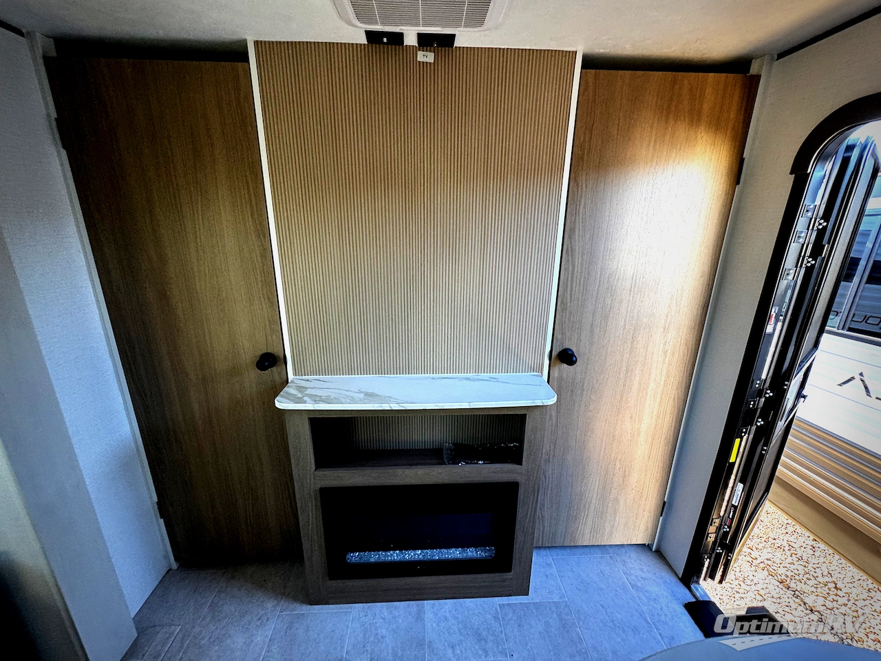 2026 Dutchmen Aspen Trail LE 26BH Photo 14