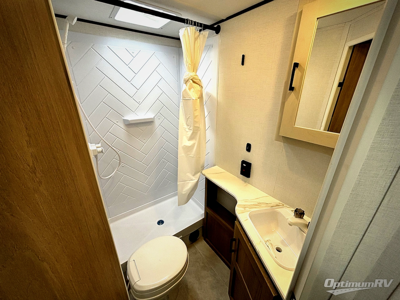 2026 Dutchmen Aspen Trail LE 26BH Photo 9