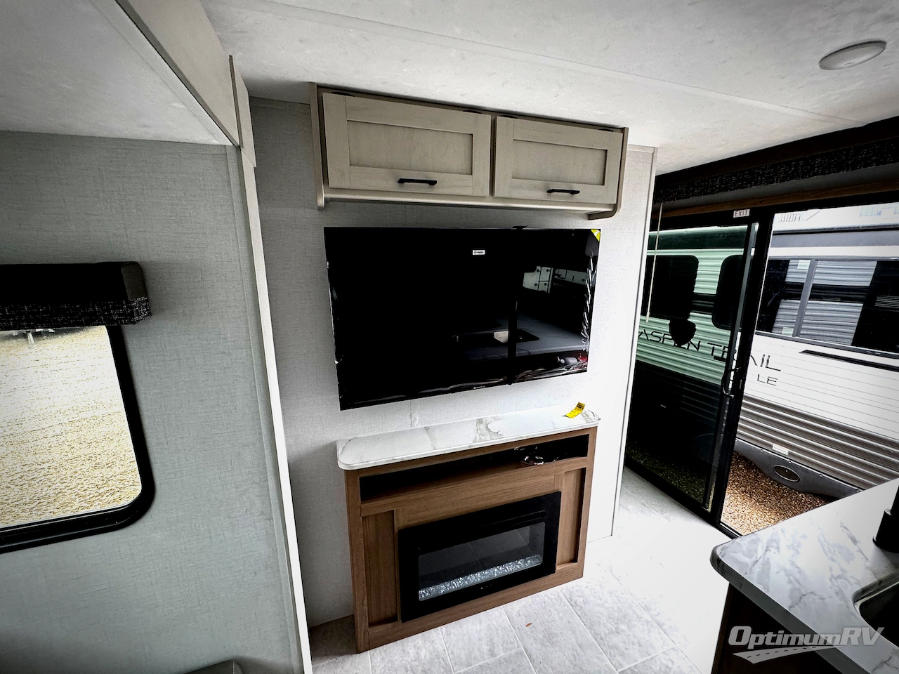 2026 Dutchmen Aspen Trail 38DS Photo 4