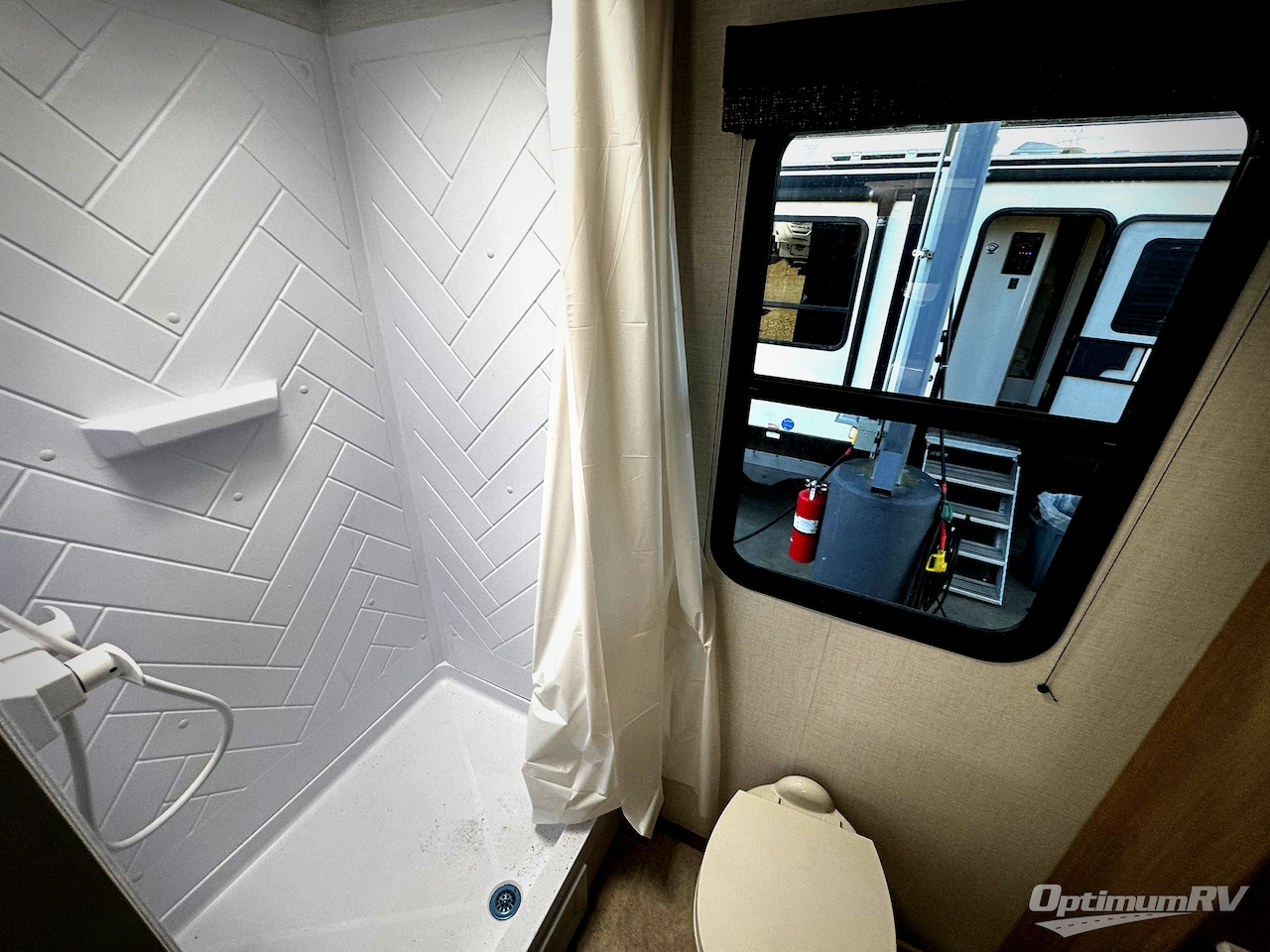 2026 Dutchmen Aspen Trail 38DS Photo 13