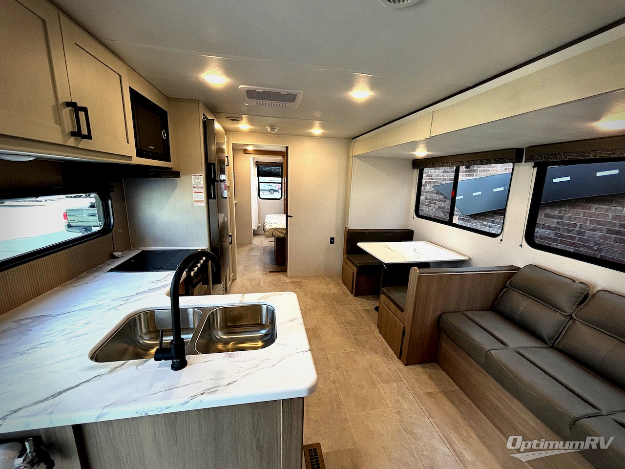 2026 Dutchmen Aspen Trail 38DS Photo 4