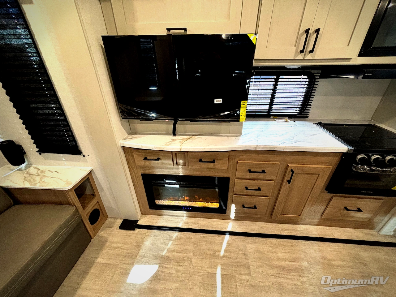 2026 Dutchmen Aspen Trail 3410RLL Photo 9