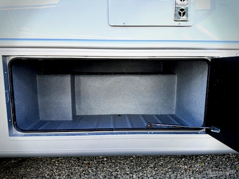 2025 East To West Bravado 33DS RV Photo 4