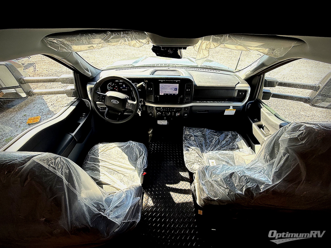 2025 East To West Bravado 33DS Photo 20