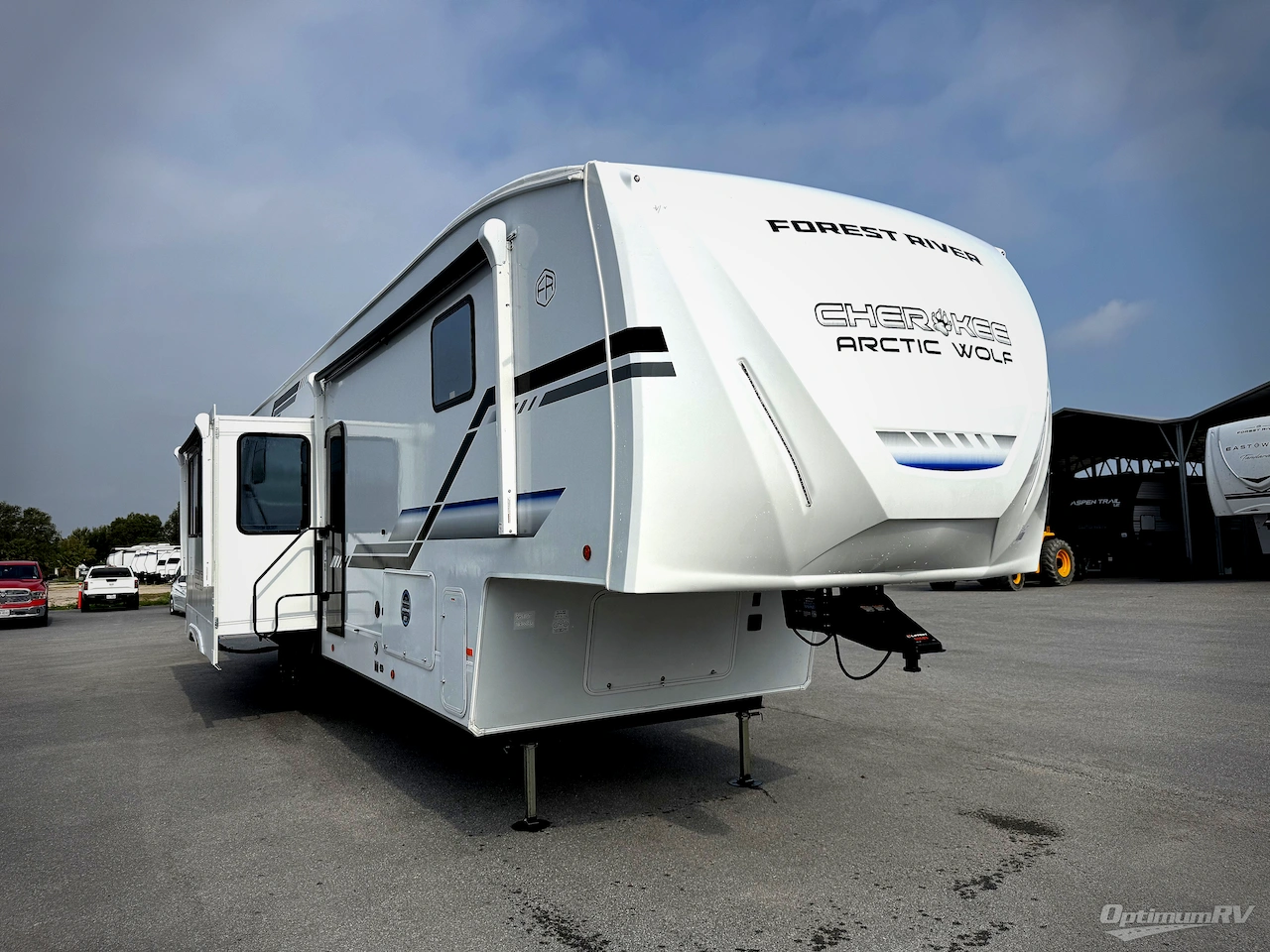 2026 Forest River Cherokee Arctic Wolf 38DST Photo 1