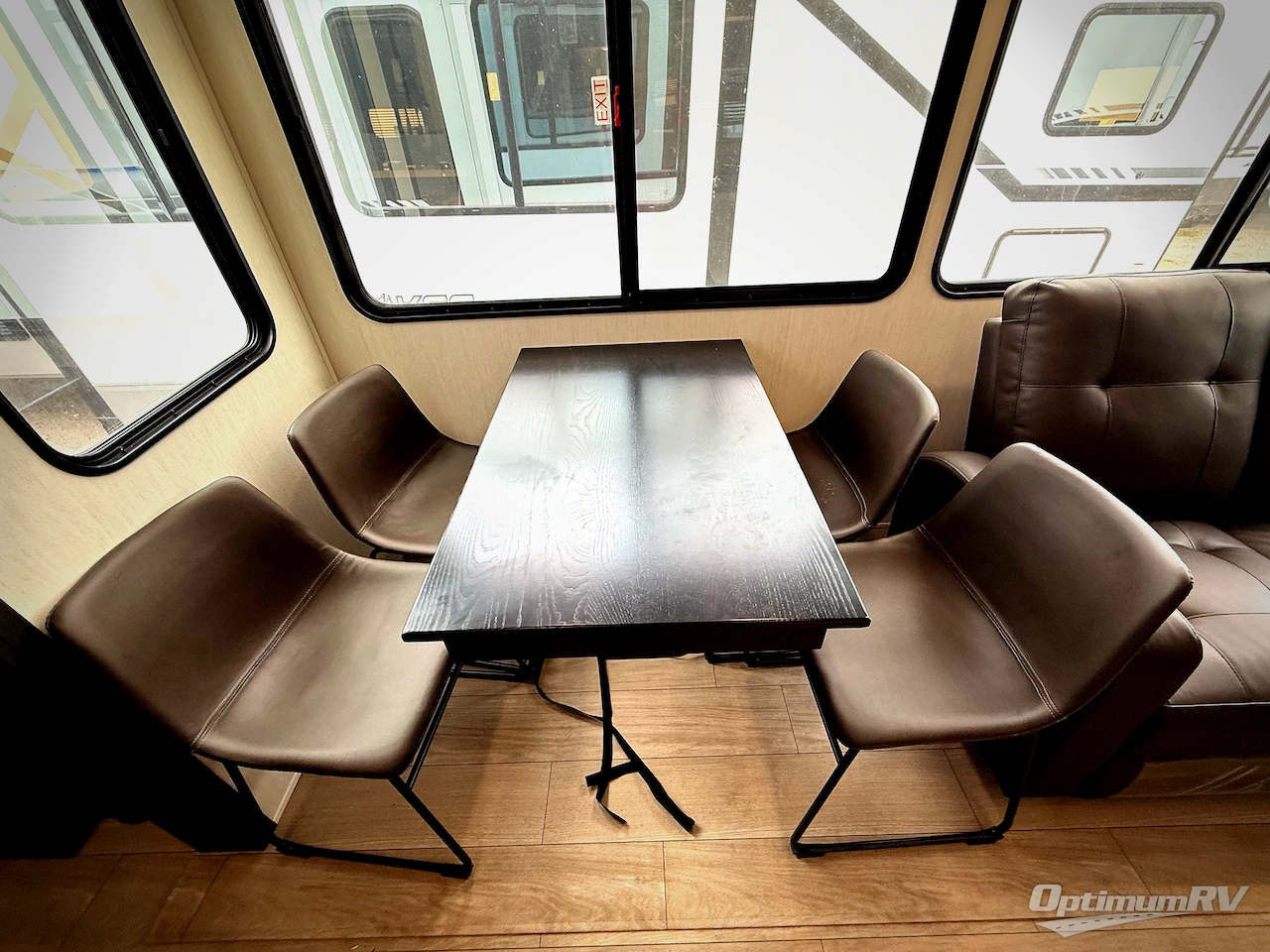 2026 Forest River Cherokee Arctic Wolf 38DST Photo 5