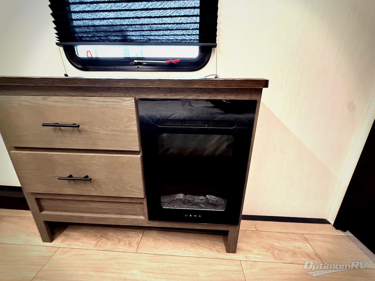 2026 Forest River Cherokee Arctic Wolf 38DST Photo 23