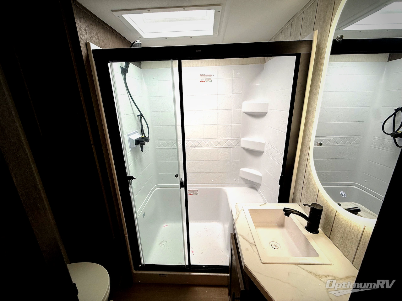 2026 Forest River Cherokee Arctic Wolf 38DST Photo 27