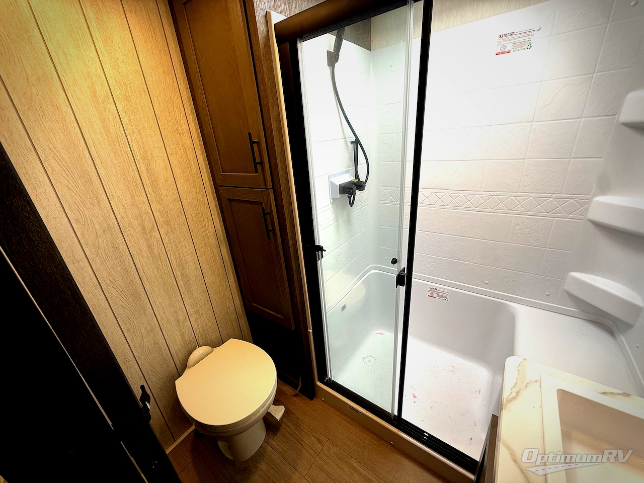 2026 Forest River Cherokee Arctic Wolf 38DST Photo 28