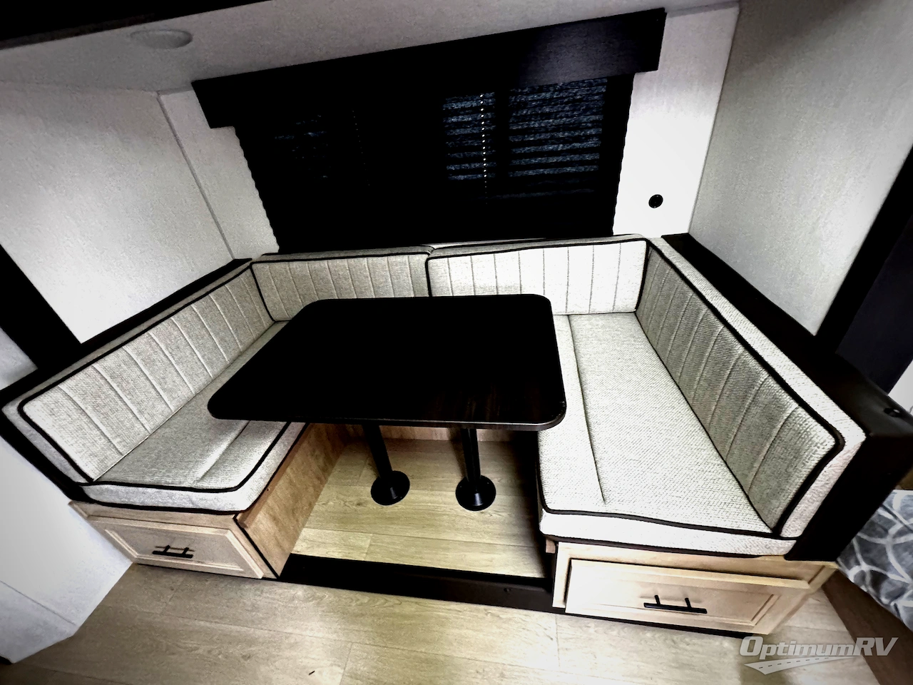 2026 Forest River Cherokee Wolf Pup Black Label 17JWBL Photo 3