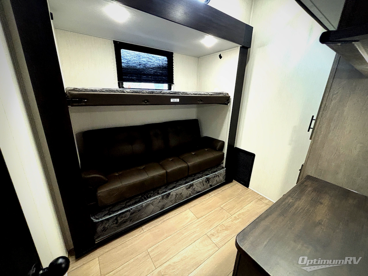 2026 Forest River Cherokee Arctic Wolf 3650SUITE Photo 18