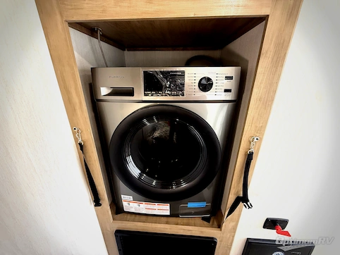 2026 Forest River Cherokee Timberwolf 27MDK RV Photo 4