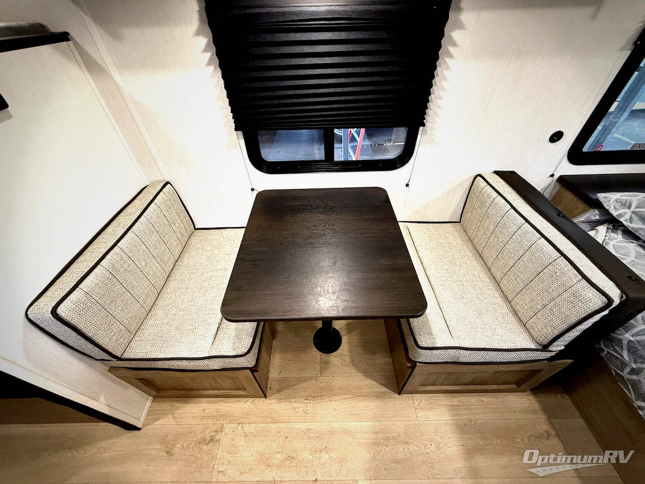 2026 Forest River Cherokee Wolf Pup 16BHSW Photo 5