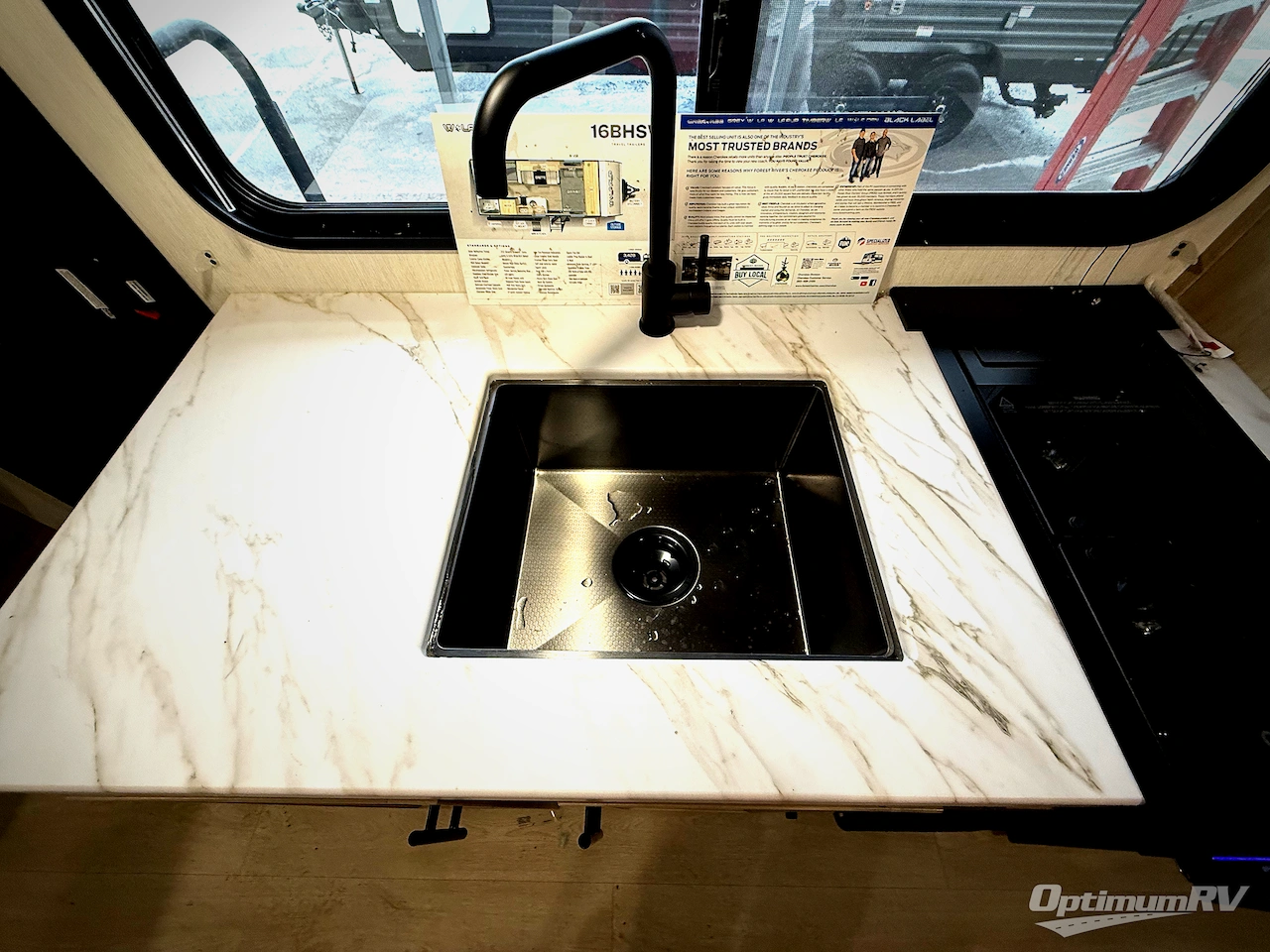 2026 Forest River Cherokee Wolf Pup 16BHSW Photo 6