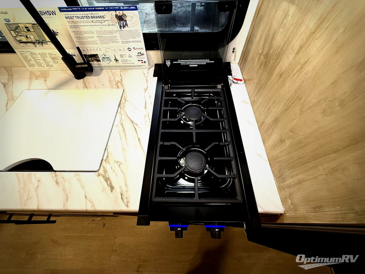 2026 Forest River Cherokee Wolf Pup 16BHSW Photo 7