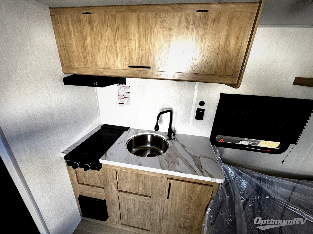 2026 Forest River Cherokee Wolf Pup 14BHLP Photo 5