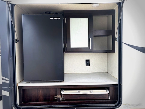 2019 Prime Time LaCrosse 3399SE RV Photo 2