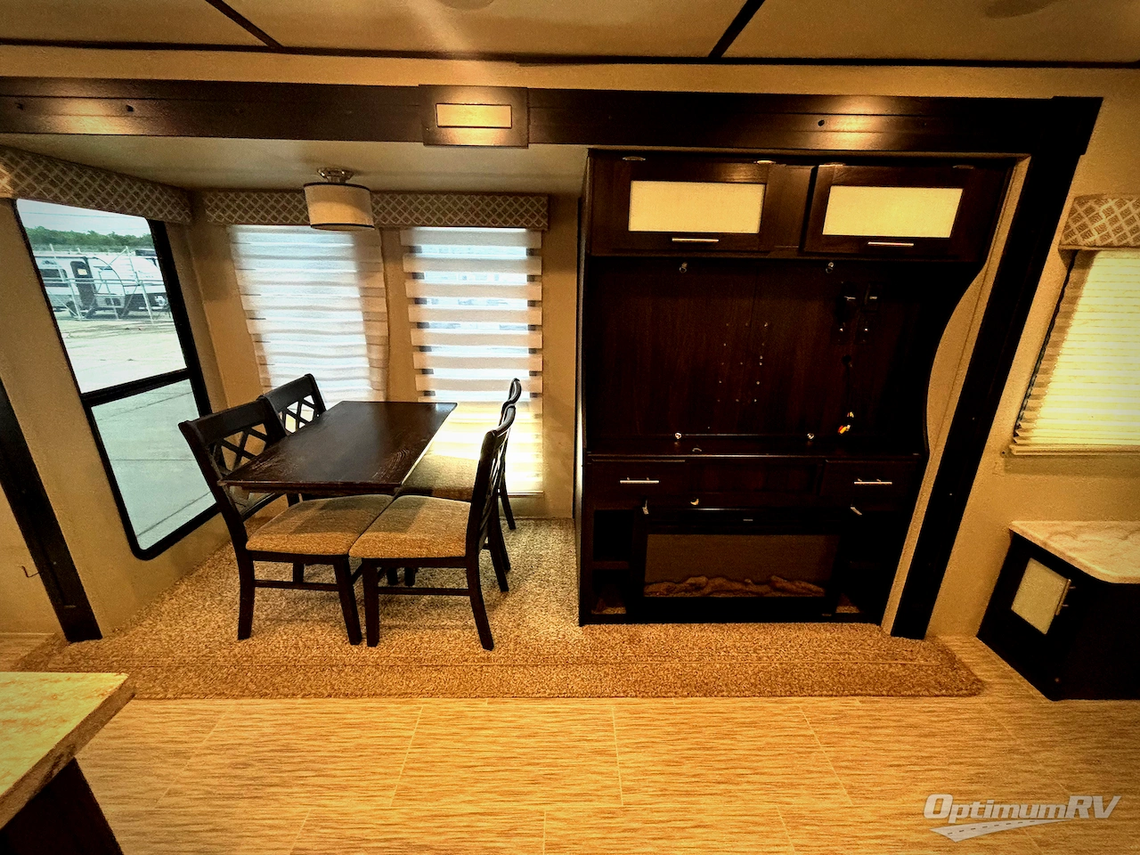2019 Prime Time LaCrosse 3399SE Photo 8
