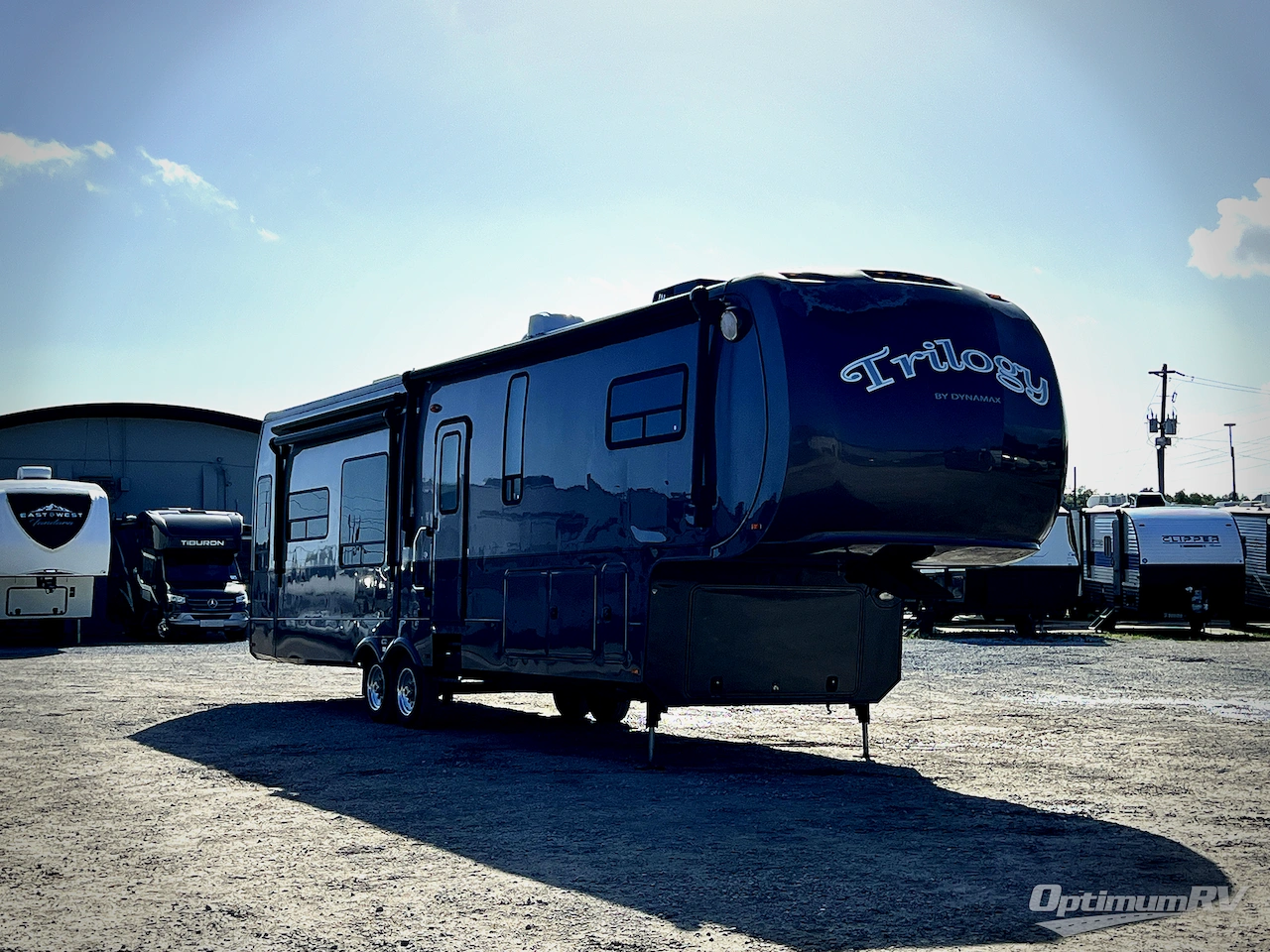 2013 Dynamax Trilogy 3800RL Photo 1