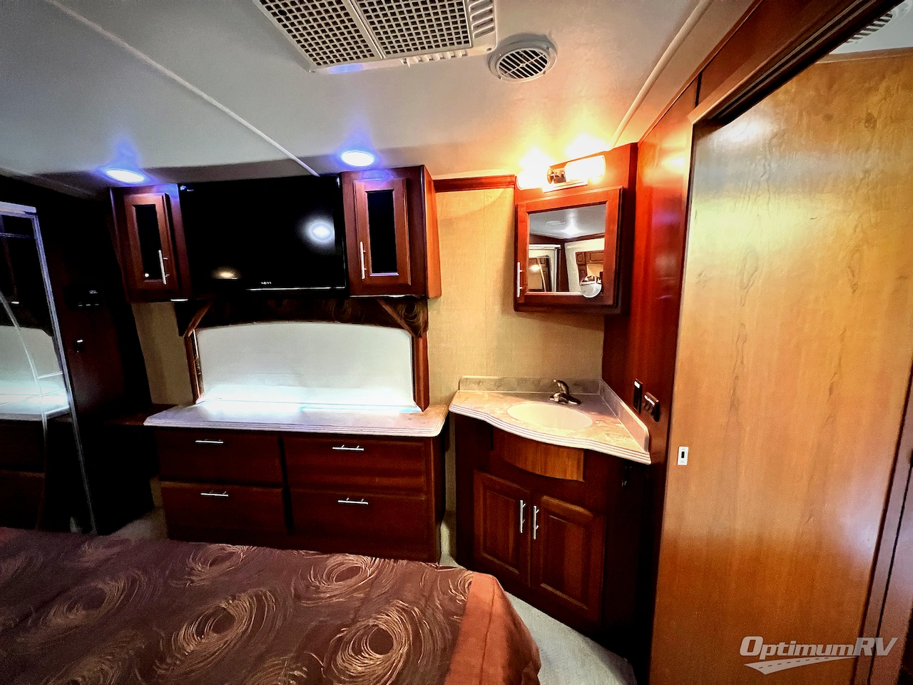 2013 Dynamax Trilogy 3800RL Photo 17