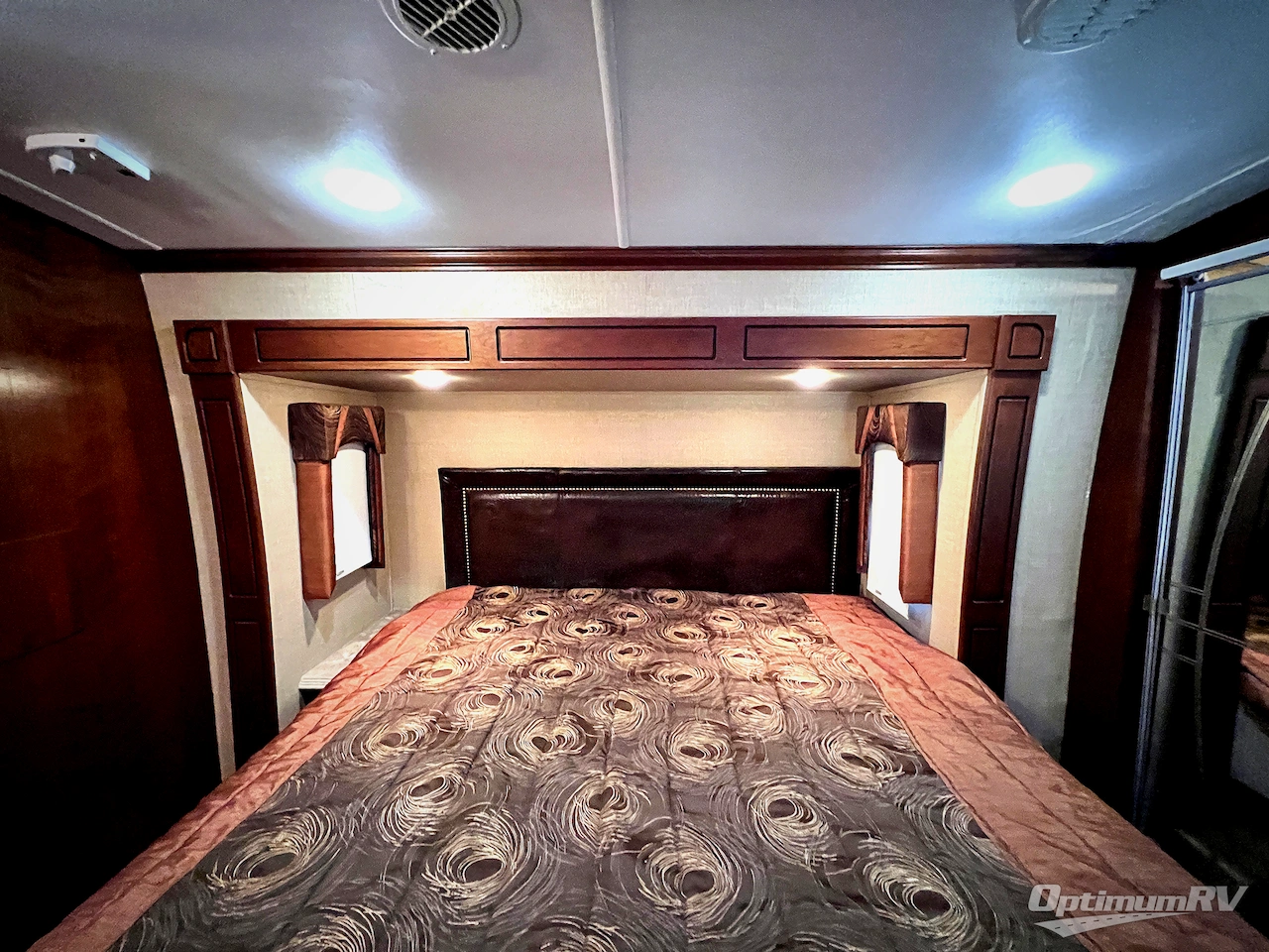 2013 Dynamax Trilogy 3800RL Photo 19