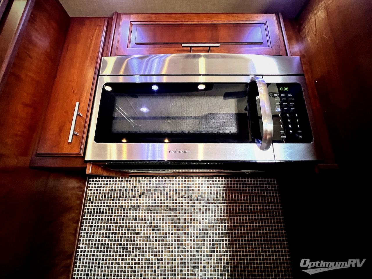 2013 Dynamax Trilogy 3800RL Photo 8