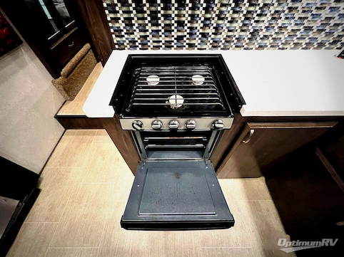 2018 Jayco Seismic 4113 RV Photo 2