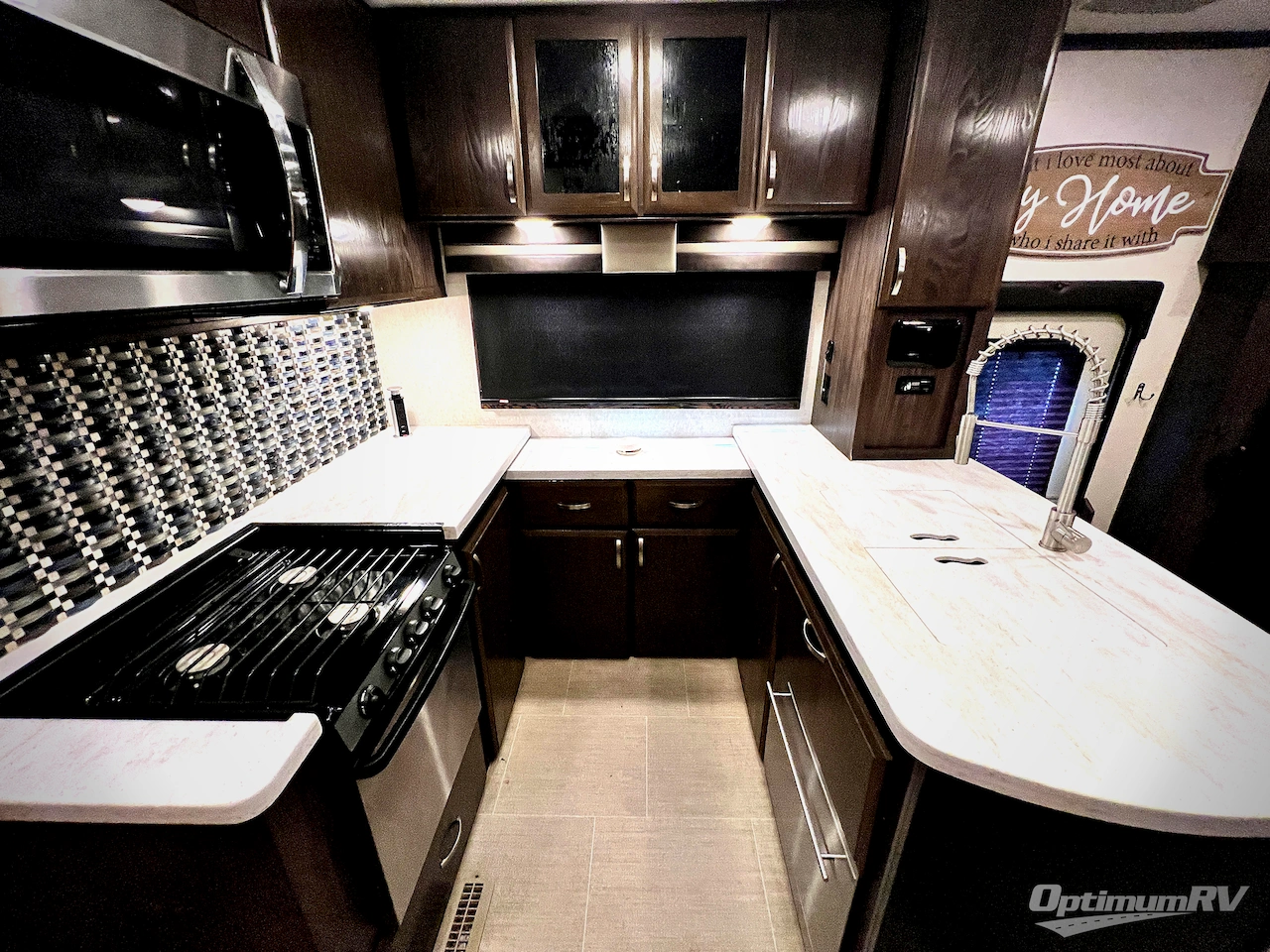 2018 Jayco Seismic 4113 Photo 6