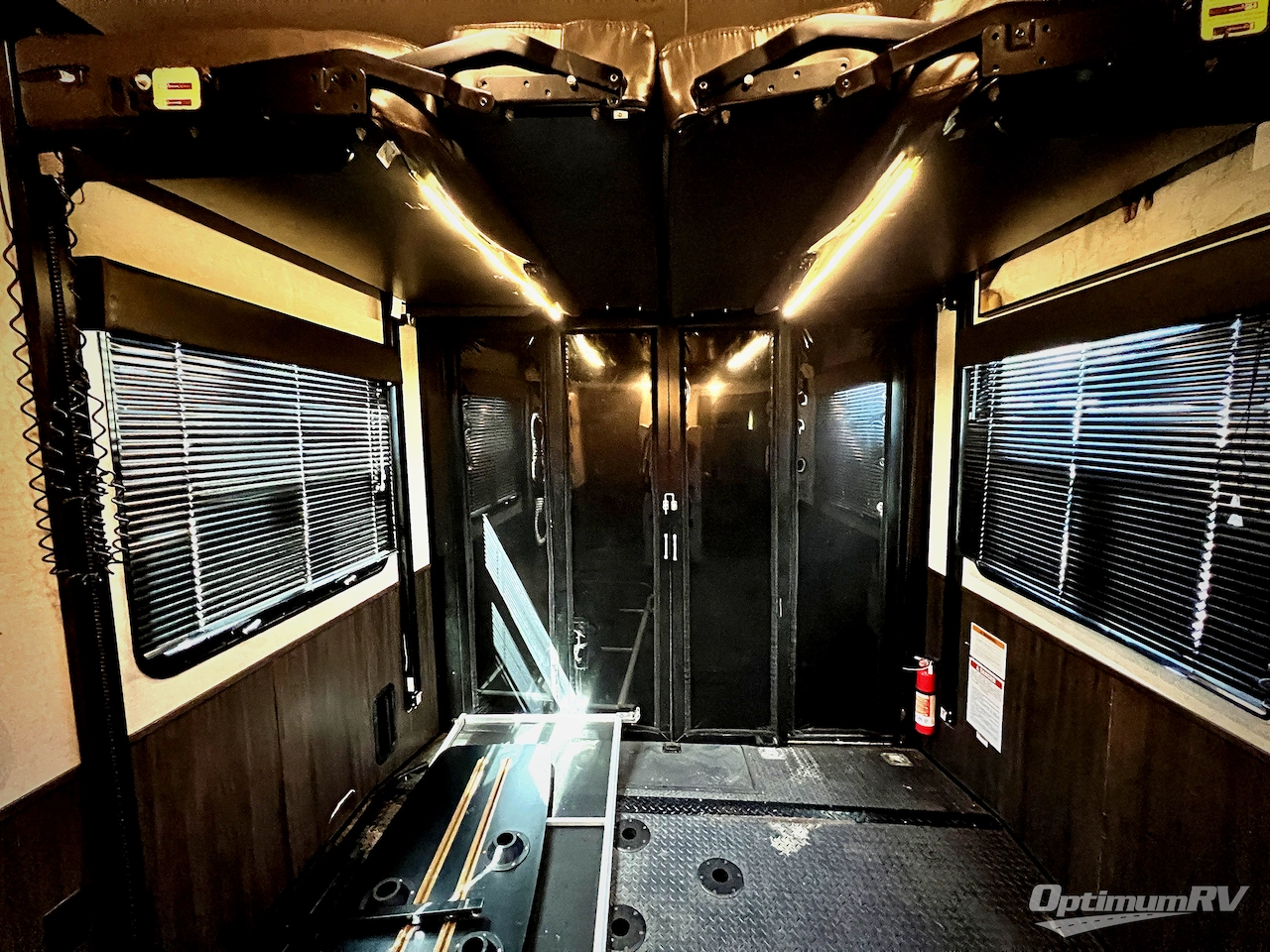 2018 Jayco Seismic 4113 Photo 15