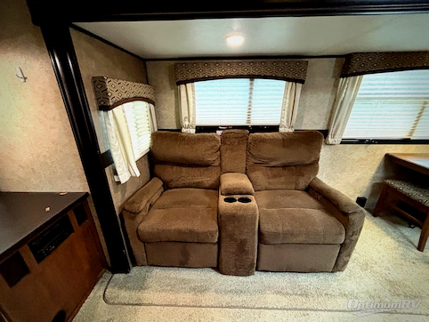2017 Jayco White Hawk 29REKS RV Photo 4