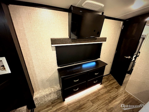 2023 Jayco North Point 310RLTS RV Photo 3