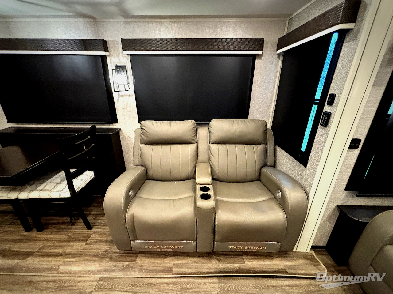 2023 Jayco North Point 310RLTS Photo 19