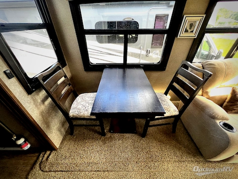 2019 Jayco Eagle 321RSTS RV Photo 3